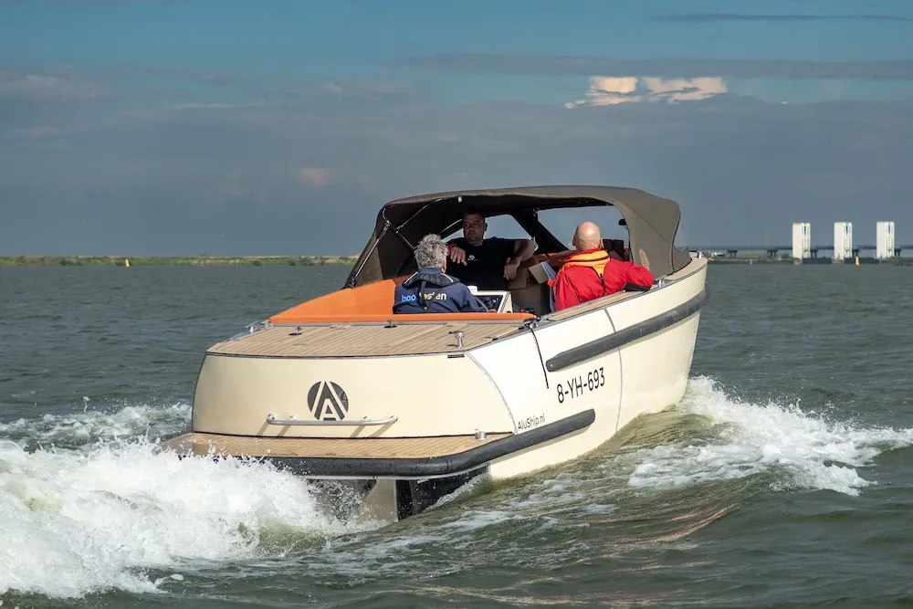 AluShip TNDR Hybrid: Kansrijk concept