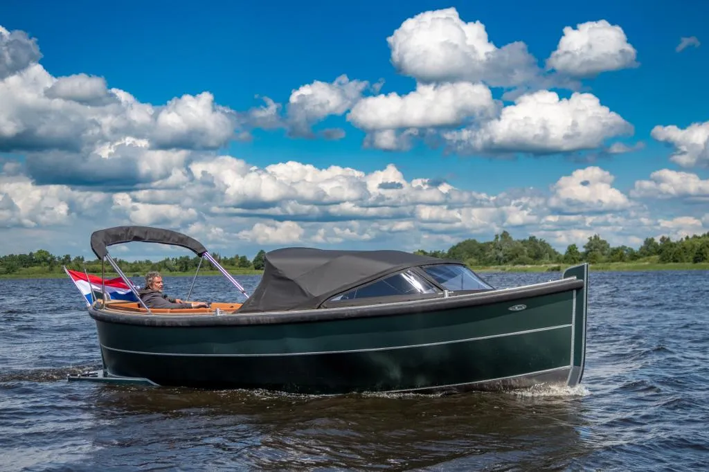 AluShip E-Sloep 700