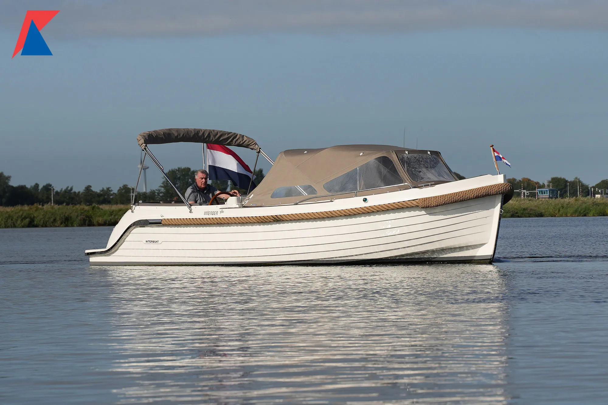 Interboat Intender 780