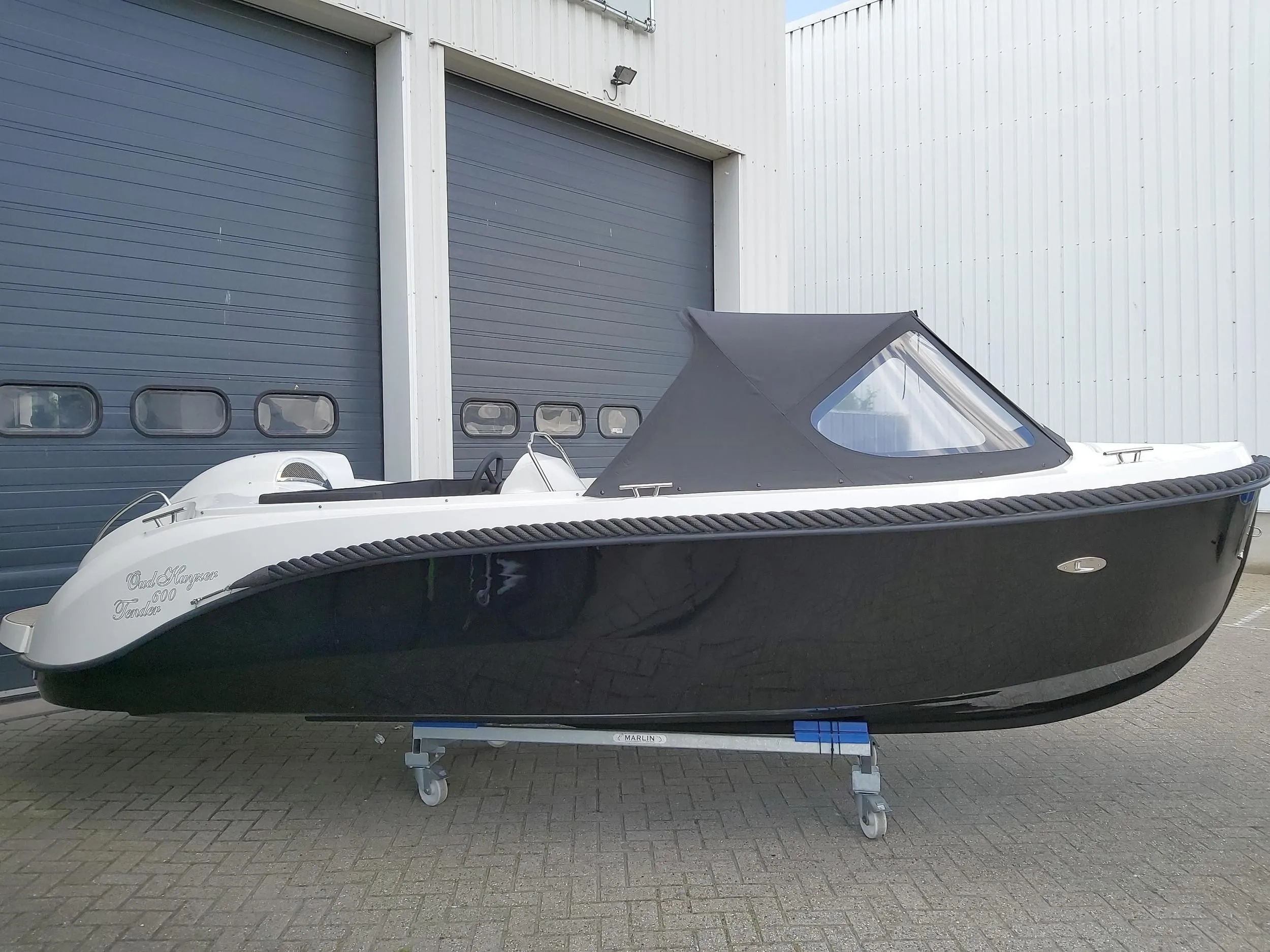 Oud Huijzer 600 Tender
