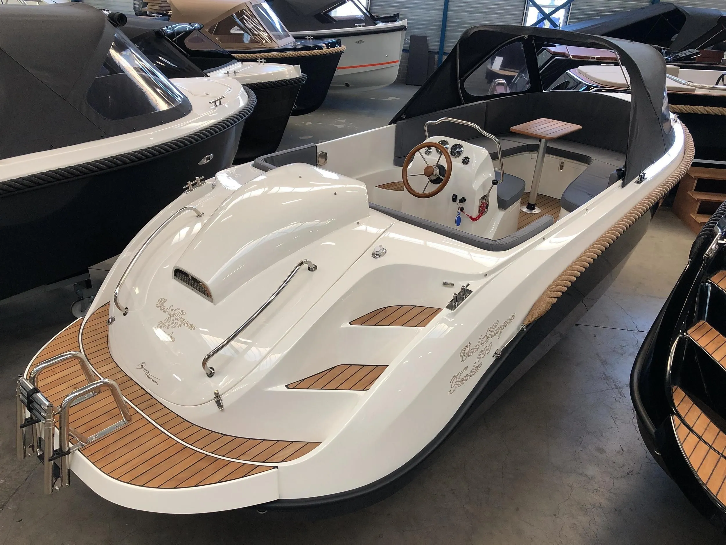 Oud Huizer 600 Tender