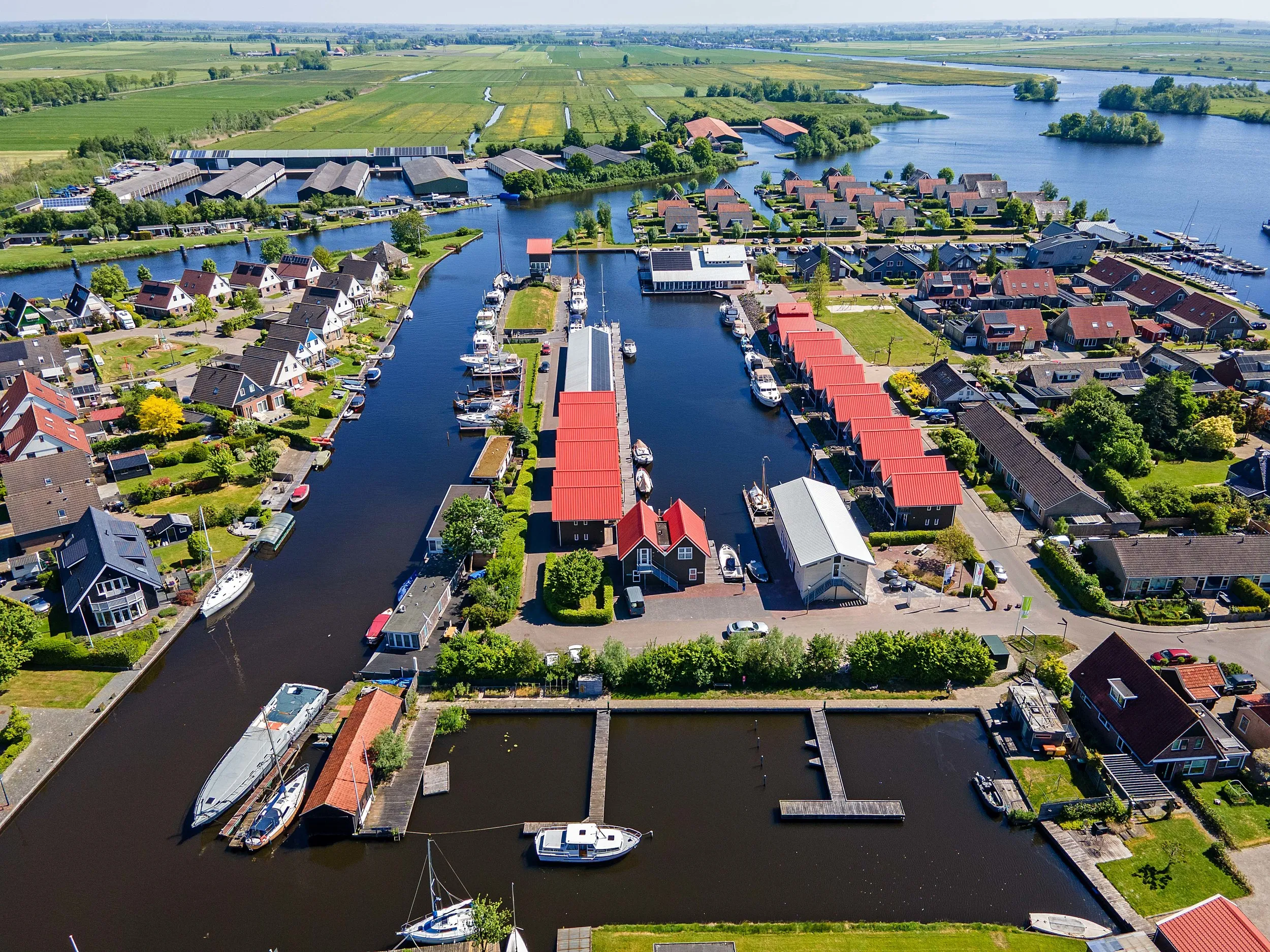 Ligplaats Te Koop Friesland In Terherne Evt. Met Houseboat