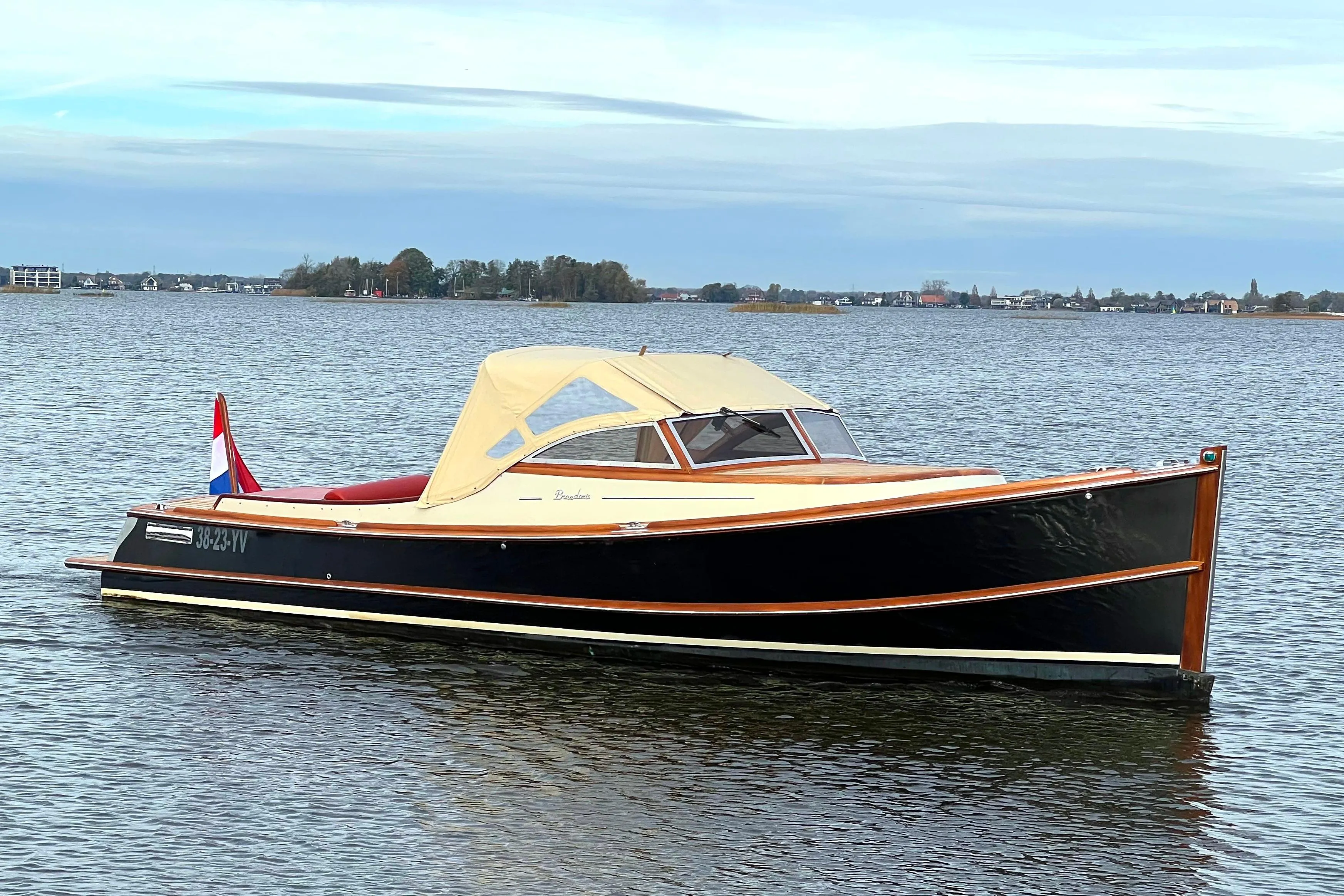 Brandaris Barkas 900 Suite