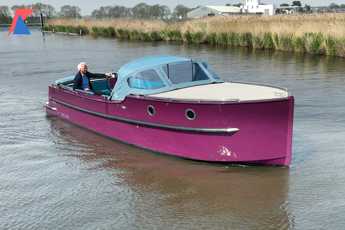 Waterman 8.0 Cabin