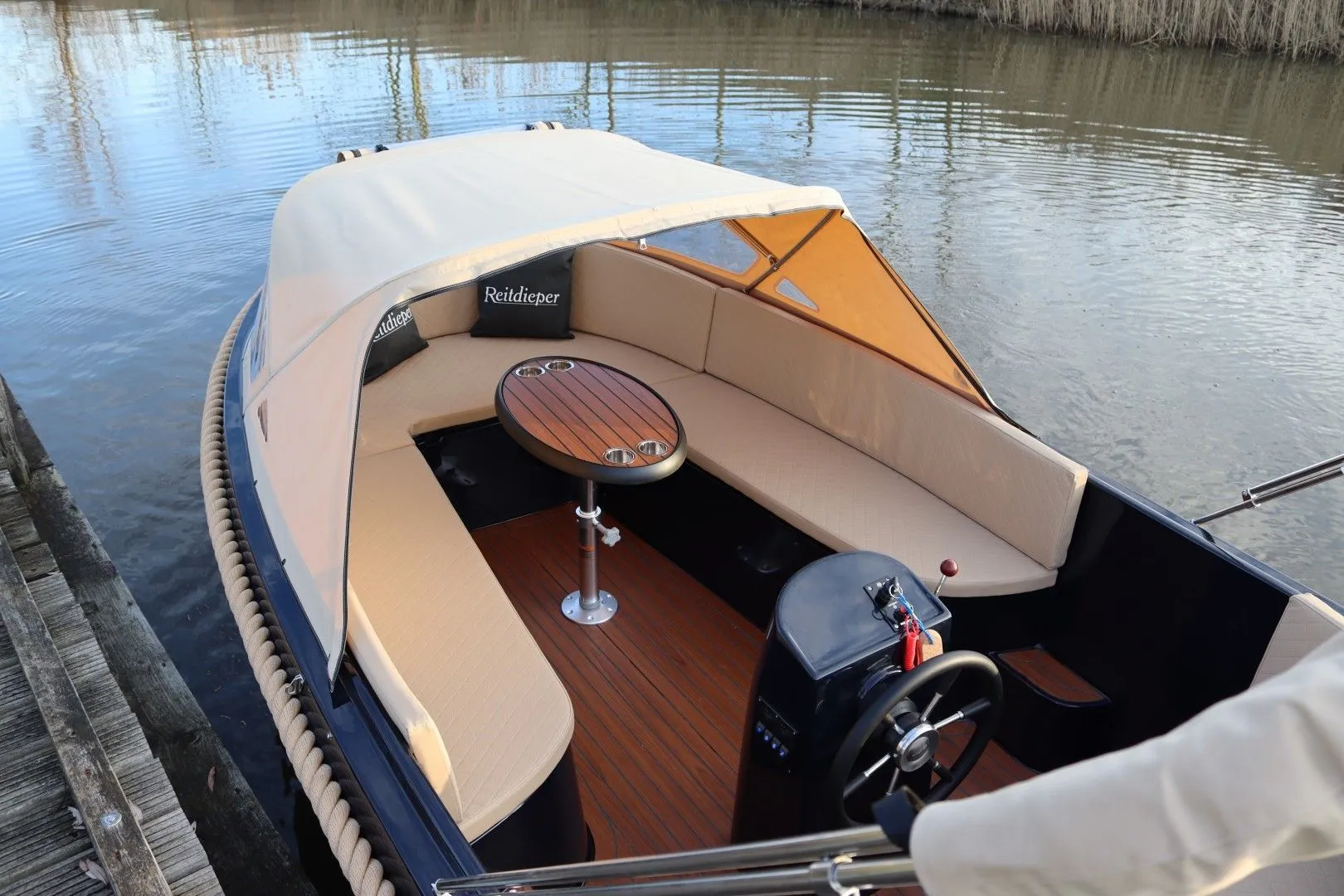 Reitdieper 570 Tender