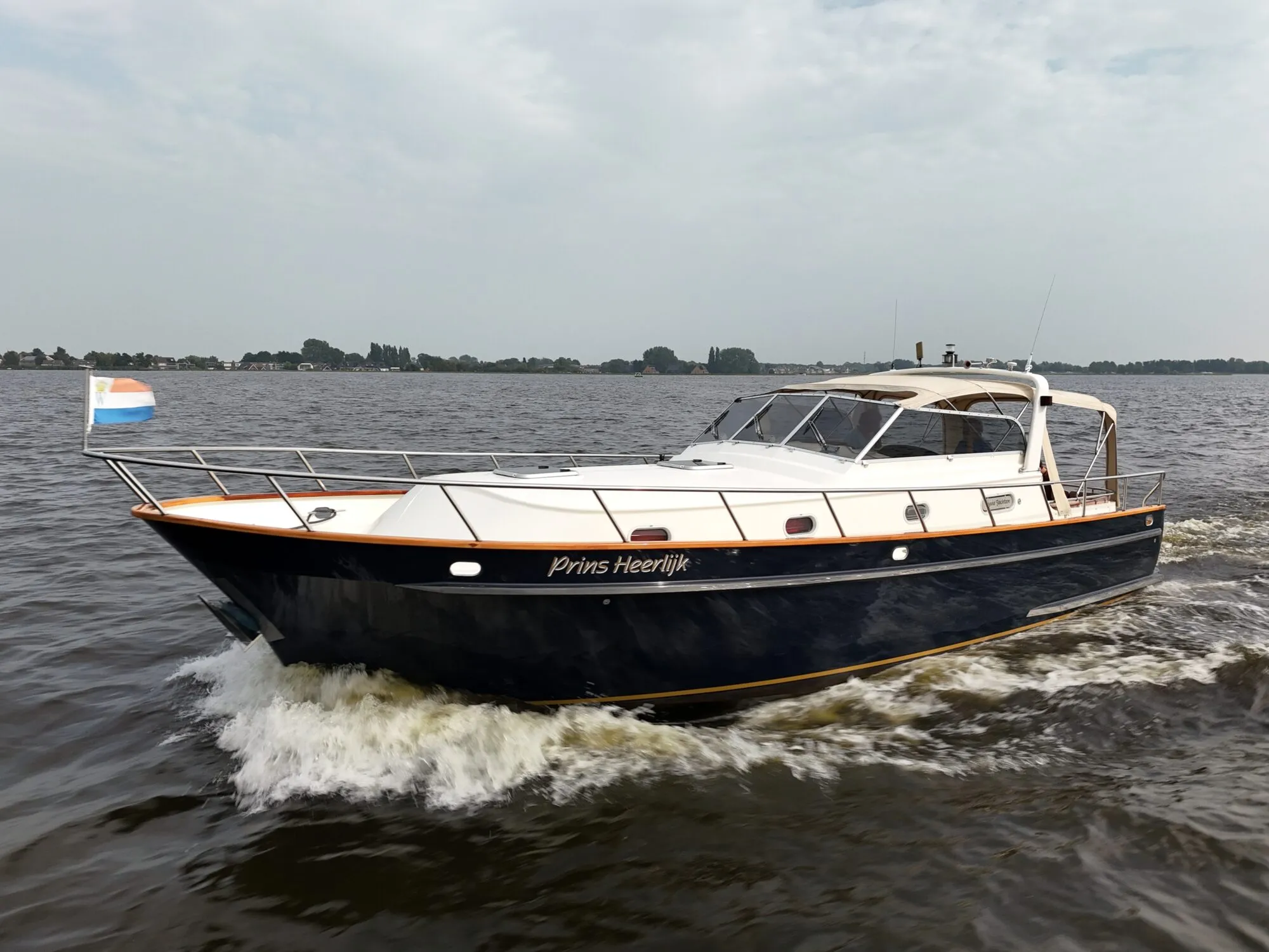 Tryvia 1100 OK Cabrio Spiegeldeur