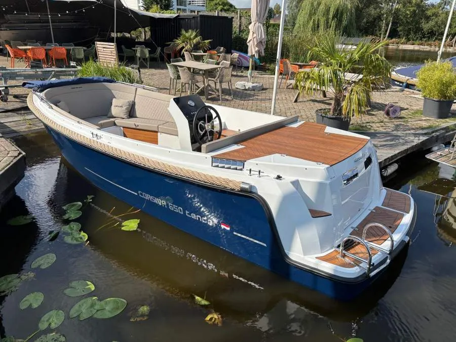 Corsiva 650 Tender Vaarklaar suzuki 30pk 