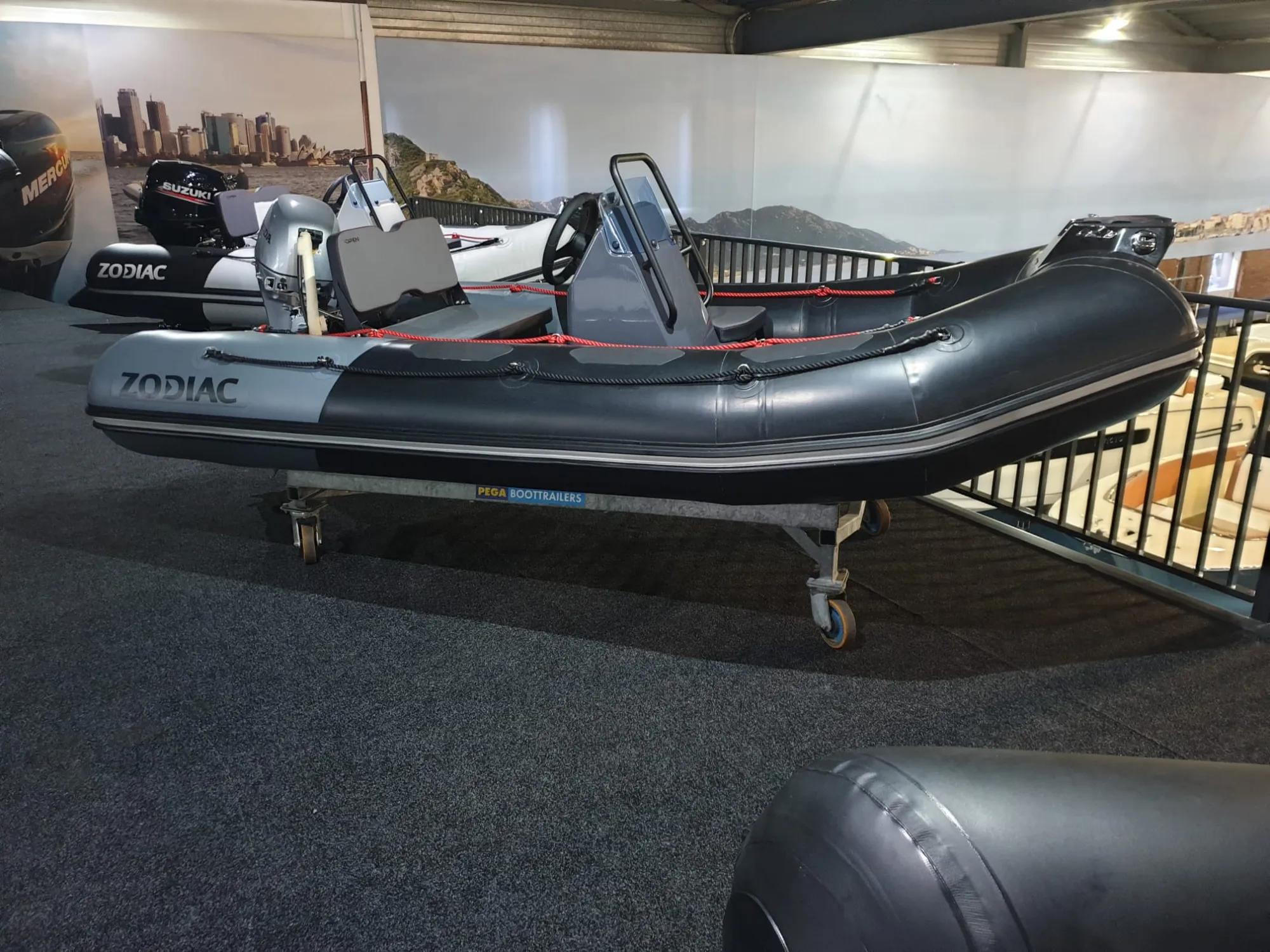 Zodiac AANBIEDING -  Open 3.4 Hypalon met Honda 10 pk!