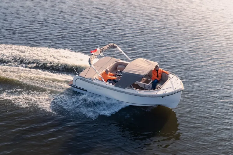 Lago Amore 633 Tender: stabiele alleskunner