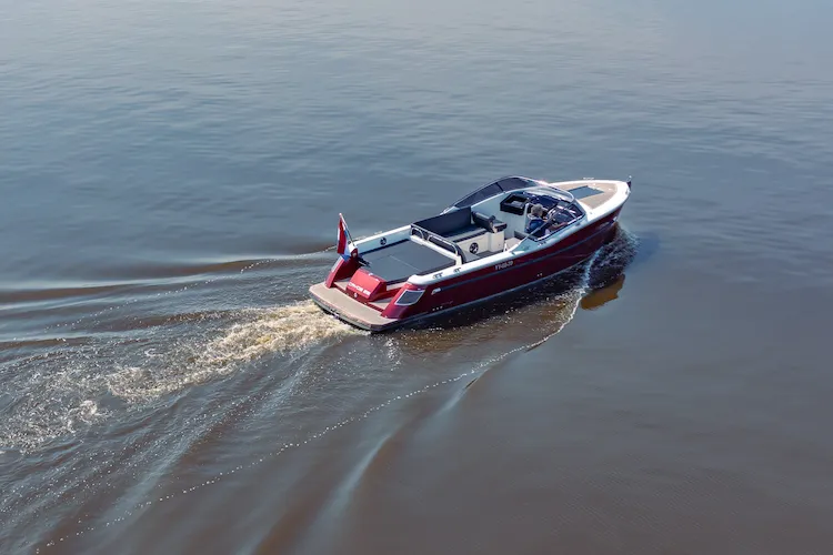 Makma Cayos 28: Bijzondere Bakdekker