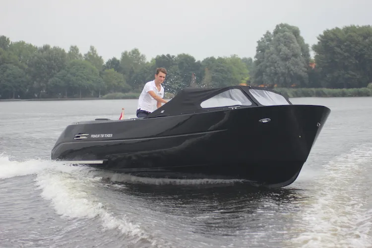 Primeur 710: gelikte familieboot