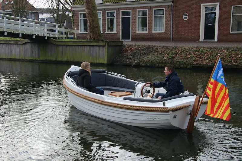 Enkhuizen 500: Aaibaar sloepje