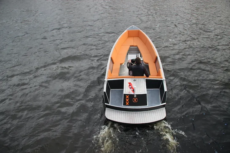 Van Vossen 600 FB: stadse stekkertender