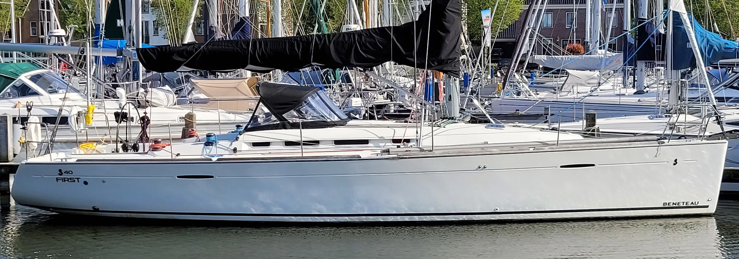 Beneteau First 40