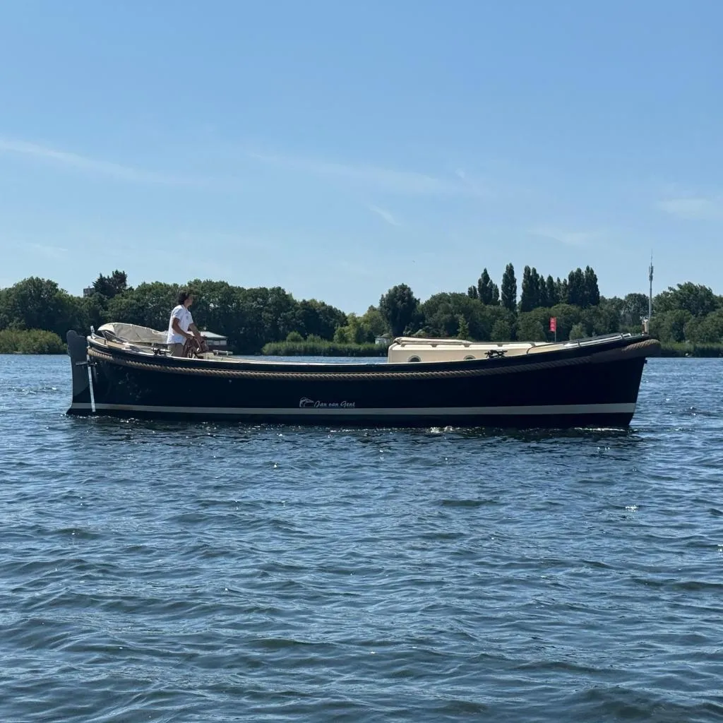 Jan Van Gent 10.35 Cabin