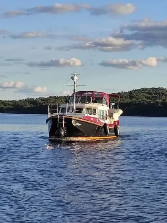 Linssen 380 AC