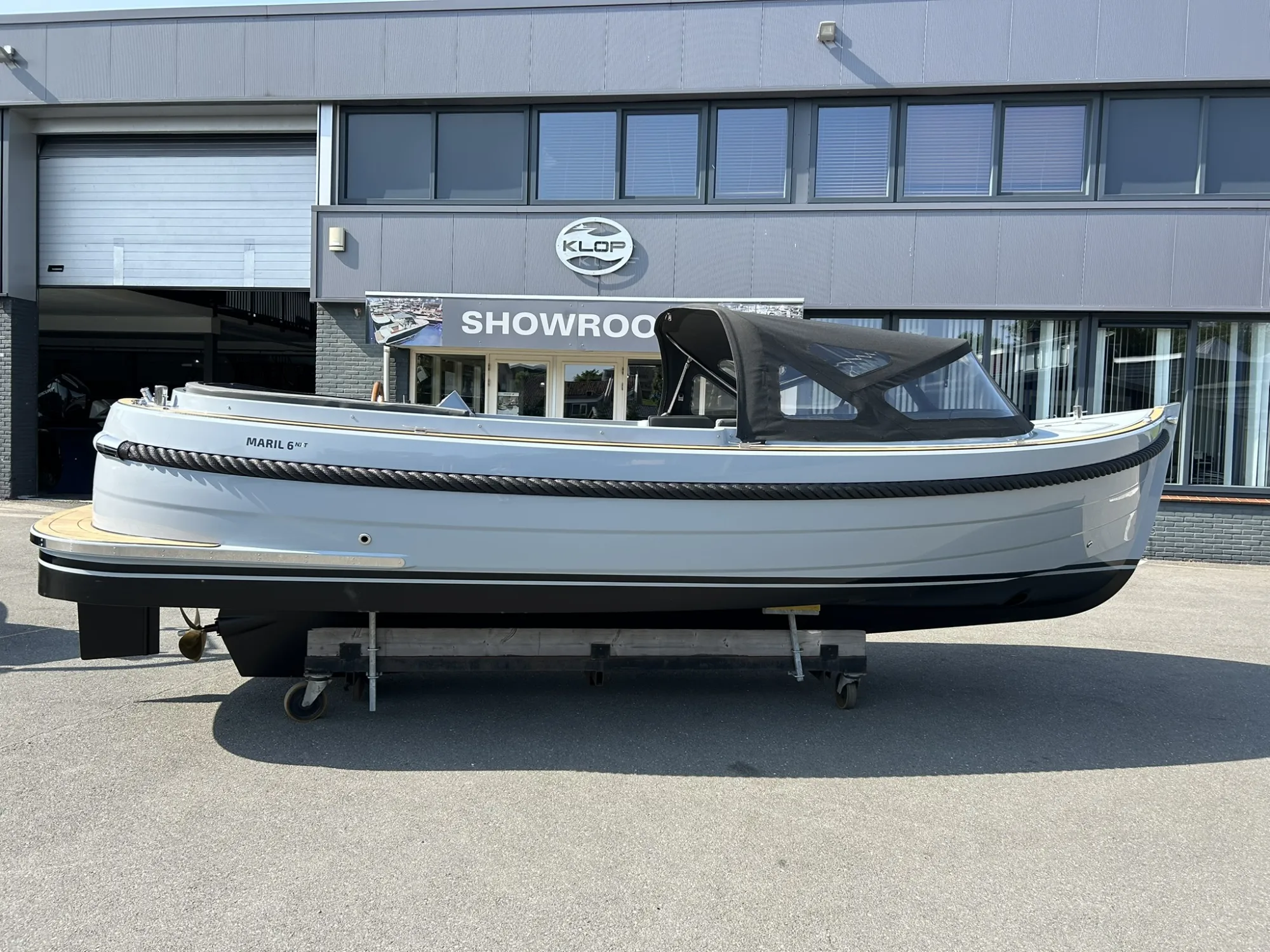 Maril 6NXT met Vetus 42 pk dieselmotor in RAL 7001 op voorraad!