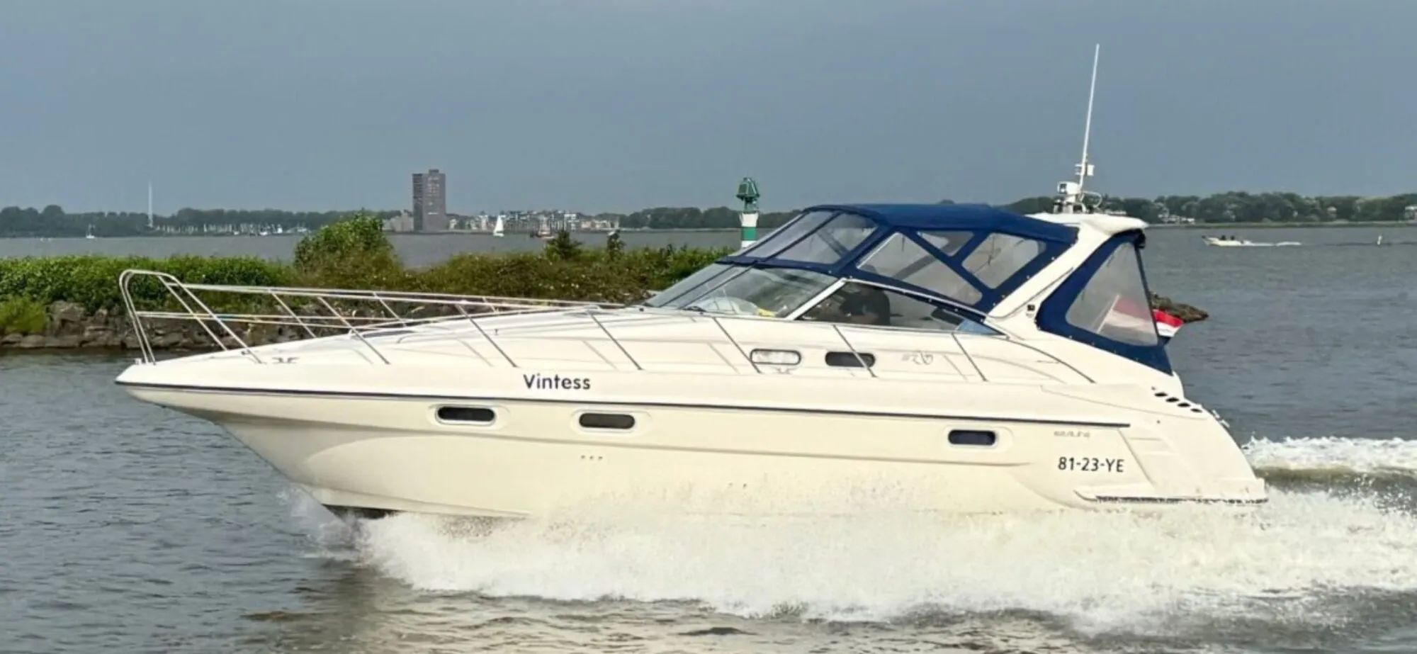 Sealine S37